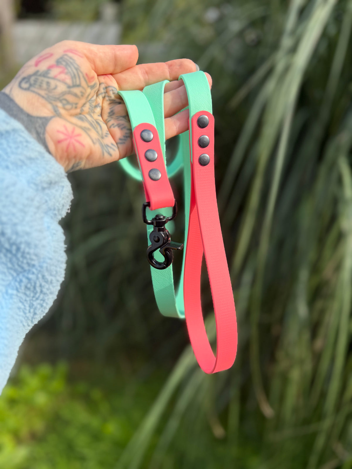 Pre-made leash caribbean green and coral 1,35 m/4,5 foot