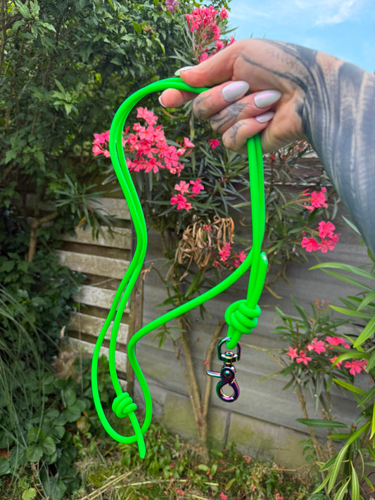 Pre-made neon green training leash rainbow clip 1,75 m - 5,7 feet