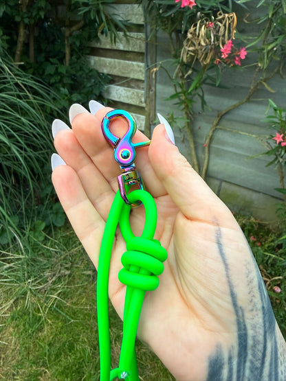 Pre-made neon green training leash rainbow clip 1,75 m - 5,7 feet